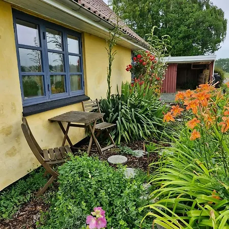Authentic By Nakskov Fjord Semesterbostad Harpelunde